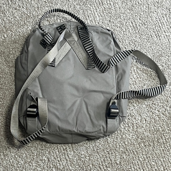 Kånken Gray Backpack - Picture 2 of 4